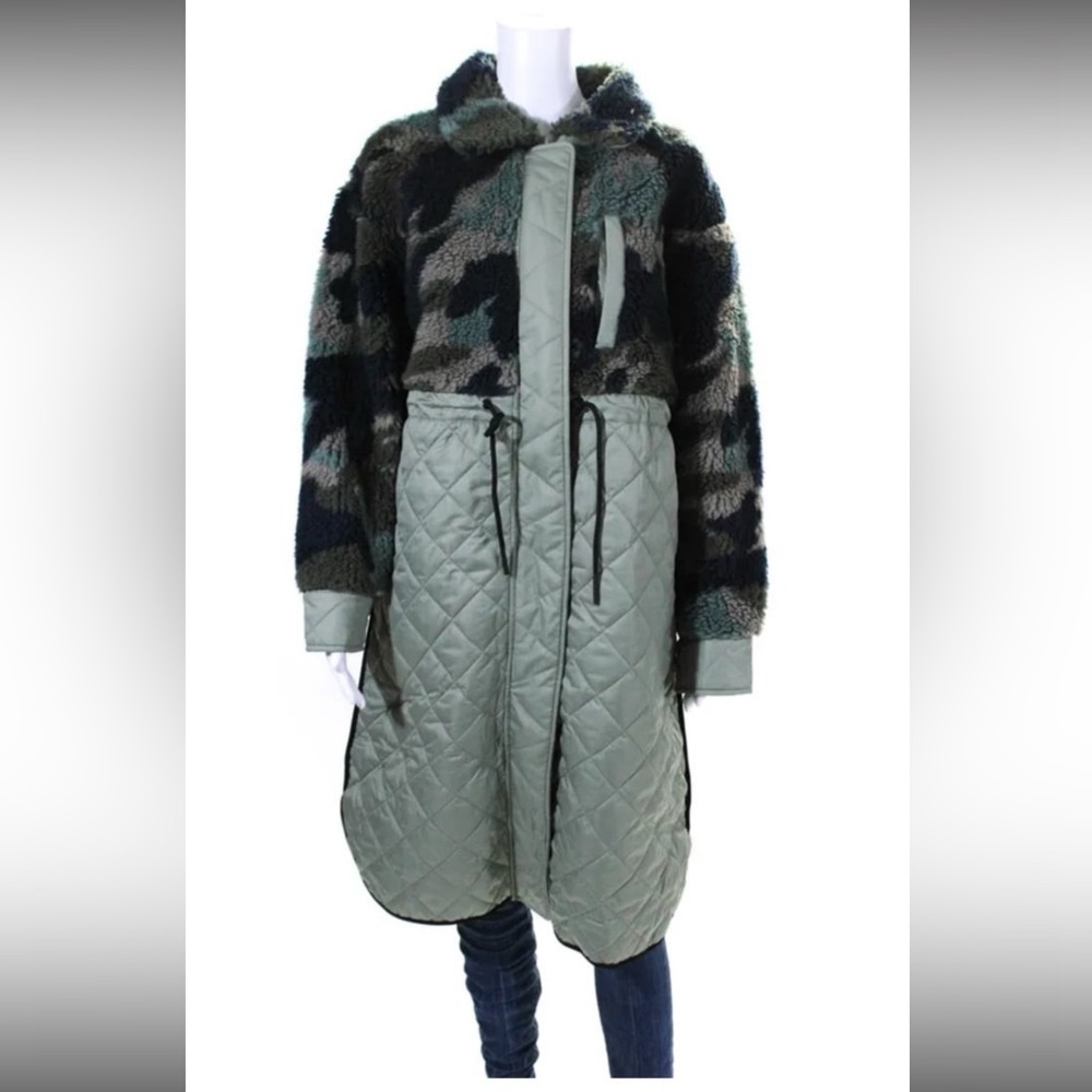 Everlane Womens The Quilted Teddy Coat  Camo Size M New